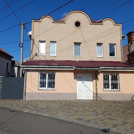 Apartments Domovik On Beregovskaya 3 Mukačevo Exteriér fotografie